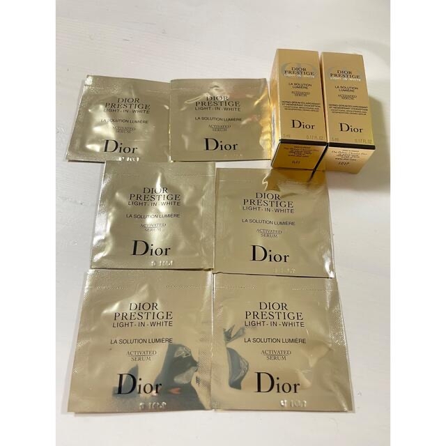 Dior(ディオール)のDior ・プレステージ　ホワイト　ラ　ソリューションルミエールライトインセラム コスメ/美容のスキンケア/基礎化粧品(美容液)の商品写真