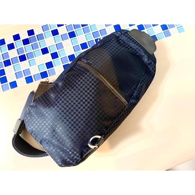日本製格安 Orobianco - オロビアンコ ショルダーバッグ(美品)の通販