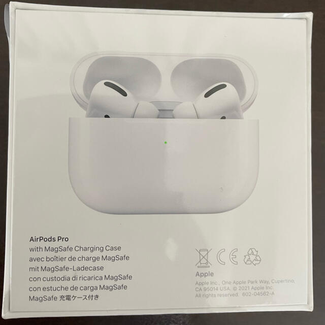 Apple(アップル)のApple AirPods Pro 新品未開封・送料無料 スマホ/家電/カメラのオーディオ機器(ヘッドフォン/イヤフォン)の商品写真