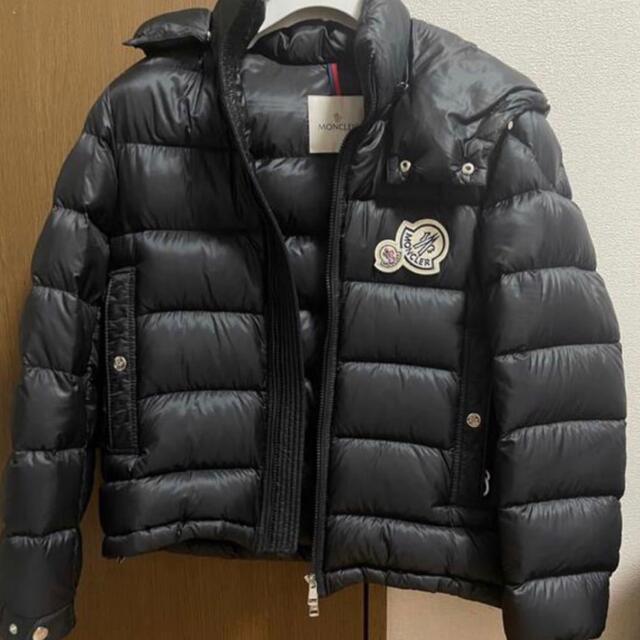 MONCLER(モンクレール)のモンクレールダウン　ブラック　サイズ1  本物 メンズのジャケット/アウター(ダウンジャケット)の商品写真