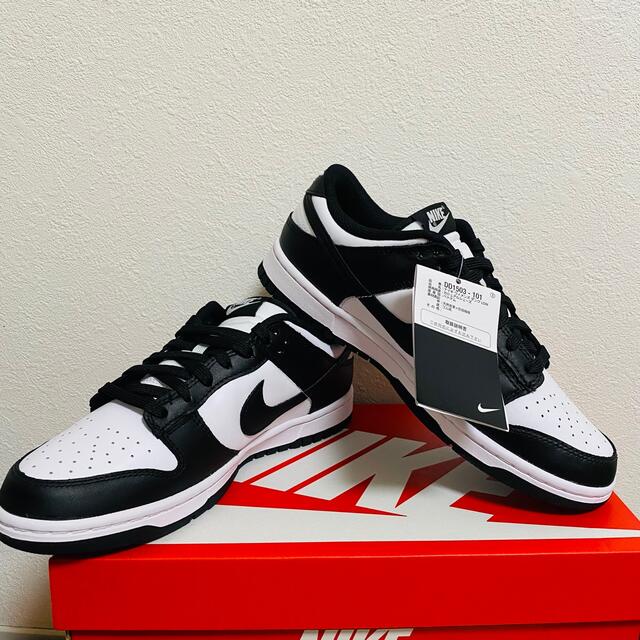 NIKE(ナイキ)のNike WMNS Dunk Low "White/Black" 26.5cm メンズの靴/シューズ(スニーカー)の商品写真