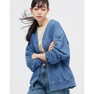 ユニクロ(UNIQLO)のユニクロ　インディゴカーディガン(カーディガン)