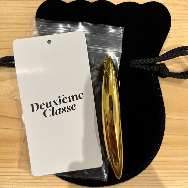 DEUXIEME CLASSE(ドゥーズィエムクラス)の未使用品【LETICIA/レチシア】 VALLETTA レディースのヘアアクセサリー(バレッタ/ヘアクリップ)の商品写真