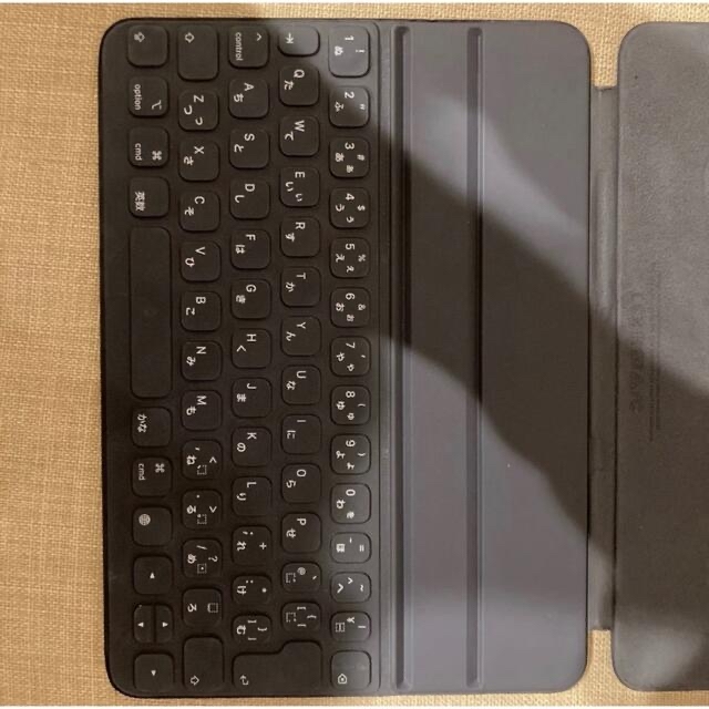 Apple(アップル)のジャンクApple純正11インチsmart keyboard folio JIS スマホ/家電/カメラのスマホアクセサリー(iPadケース)の商品写真