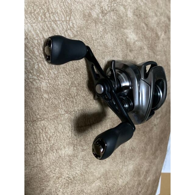 SHIMANO(シマノ)のゆうさん専用バンタム mgl xg左巻き　大幅値下げ スポーツ/アウトドアのフィッシング(リール)の商品写真