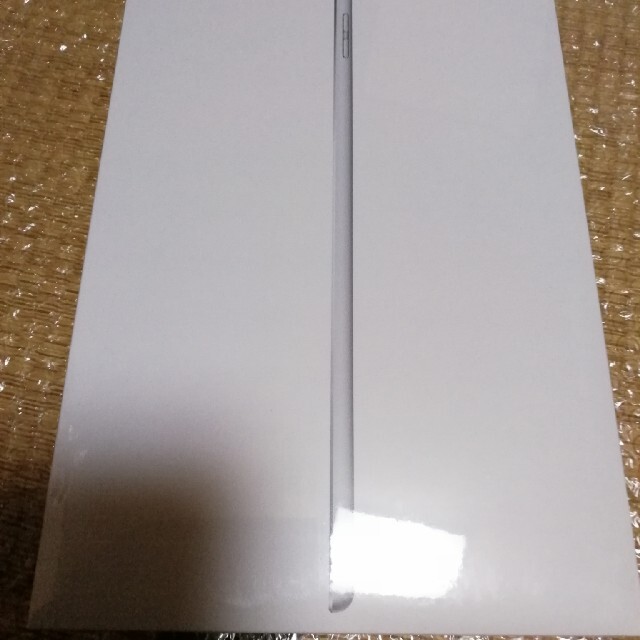 《新品未開封》MK2L3J/A iPad 第9世代 WiFi 64GB シルバー
