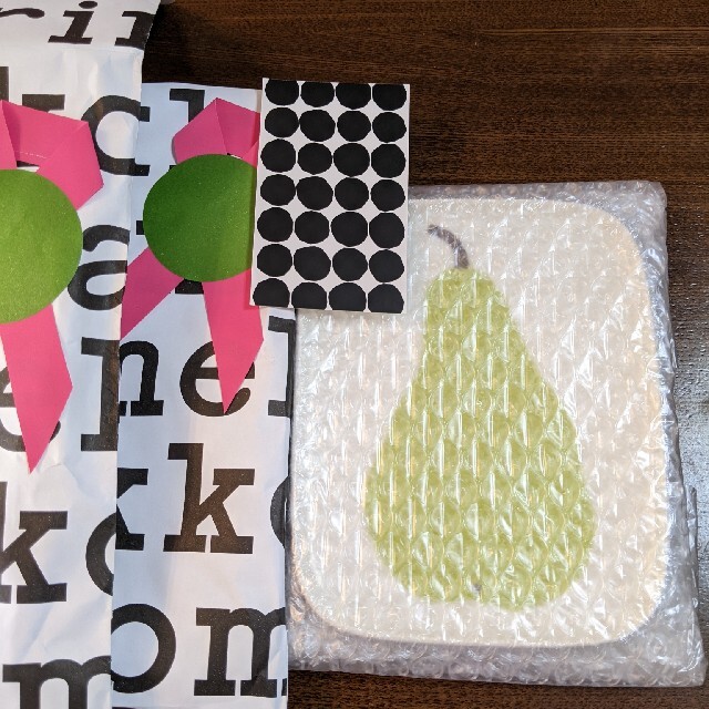 新品 未開封 マリメッコ パーリナ プレート 2枚 marimekko ギフト www
