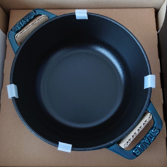 STAUB ストウブ ワナベ Wa-NABE S Lily リリー ラ・メール 鍋 STAUB ストウブ ワナベ Wa-NABE S Lily リリー ラ・メール 鍋