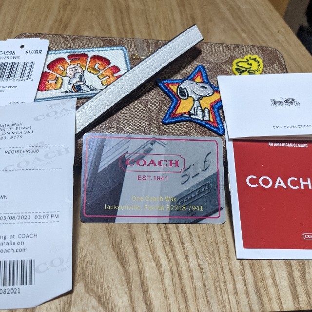 COACH(コーチ)のCOACH  長財布　シグネチャー　スヌーピー２ レディースのファッション小物(財布)の商品写真