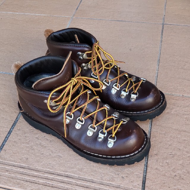 Danner(ダナー)のダナーマウンテンライト メンズの靴/シューズ(ブーツ)の商品写真