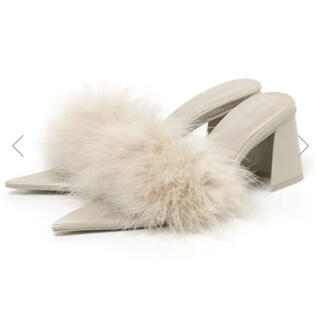 Melt the lady pointed toe fur mule(ミュール)