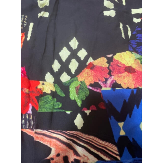 DESIGUAL(デシグアル)の新品✨タグ付き♪17900円　デシグアル　アーティスティックなラクロワ　パンツ レディースのパンツ(カジュアルパンツ)の商品写真