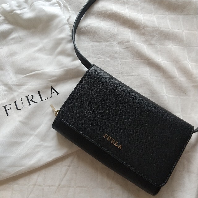 FURLA　ショルダーウォレット　長財布バッグ 黒 ブラック