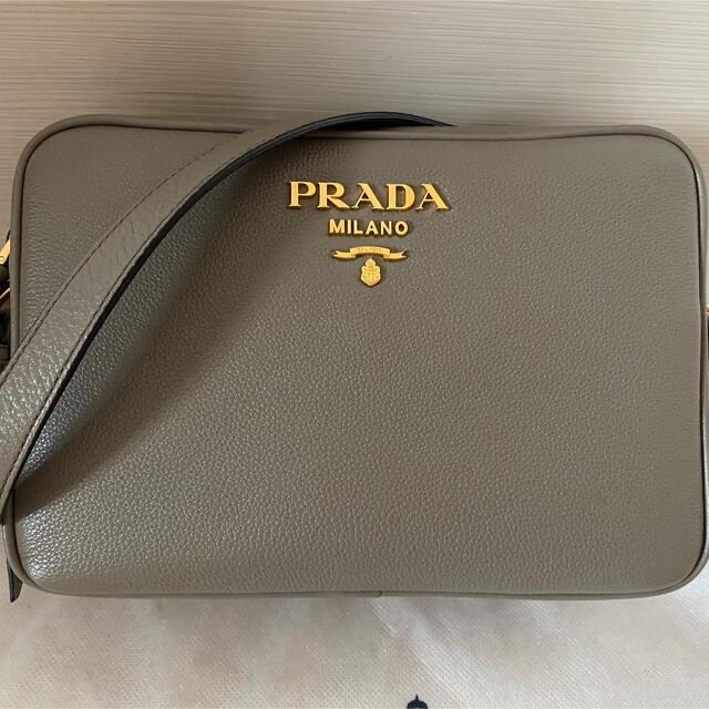 ✨ご専用✨正規品美品✨PRADA✨Wジップショルダー★1BH079★