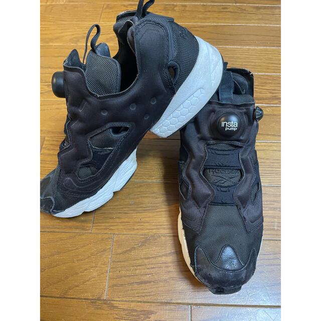 Reebok インスタポンプフューリー OG ブラック/ホワイト DV6985