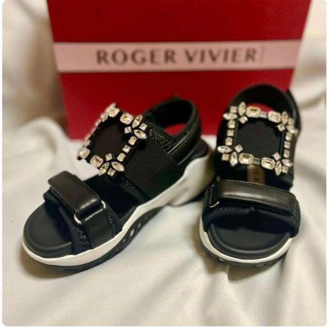 ROGER VIVIER(ロジェヴィヴィエ)のまる様 レディースの靴/シューズ(サンダル)の商品写真