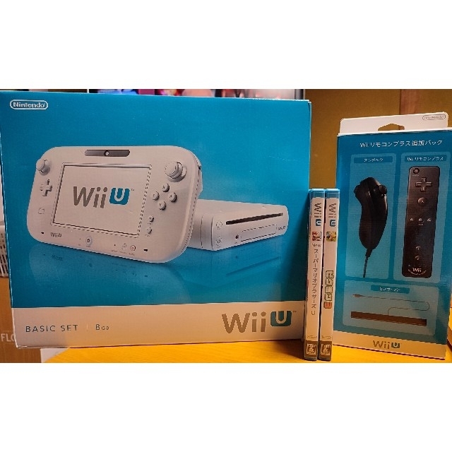 Wii U 本体セット + リモコン + センサーバー + ゲームソフト2点