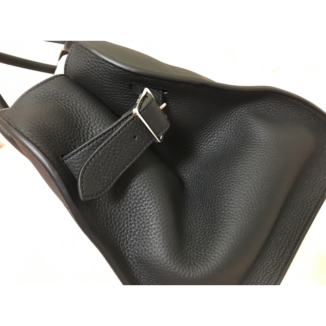 TOMORROWLAND(トゥモローランド)のザロウ マルゴー 15 シルバー金具 レディースのバッグ(ハンドバッグ)の商品写真