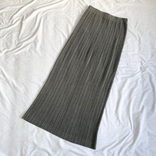 プリーツプリーズイッセイミヤケ(PLEATS PLEASE ISSEY MIYAKE)の美品 サイズS プリーツプリーズ ロングスカート グレー 無地 日本製(ロングスカート)