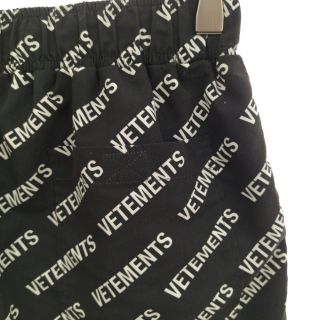 VETEMENTS ヴェトモン SS All Over Logo Swimshorts