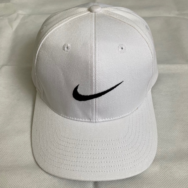 NIKE(ナイキ)のNIKE ナイキ 90s キャップ 帽子 白 ホワイト メンズ レディース メンズの帽子(キャップ)の商品写真