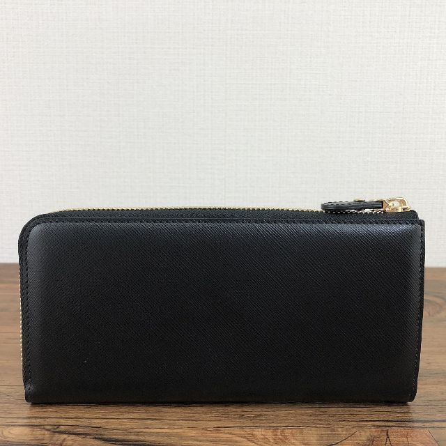 未使用品 Salvatore Ferragamo 長財布 ヴァラ 436