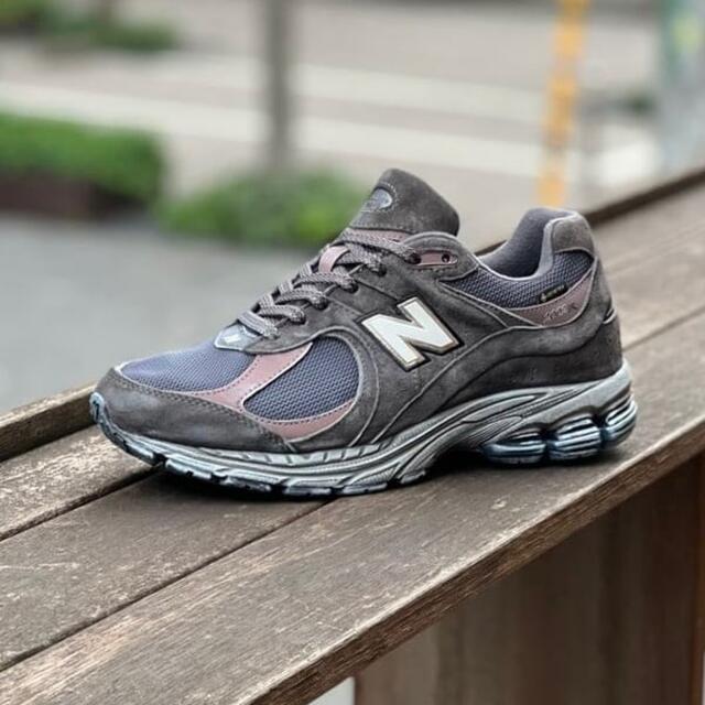 NEWBALANCE ニューバランス　2002R