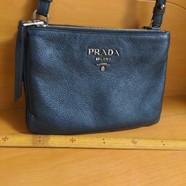 PRADA(プラダ)の今だけセール！プラダショルダーバッグ型番1BH046 レディースのバッグ(ショルダーバッグ)の商品写真