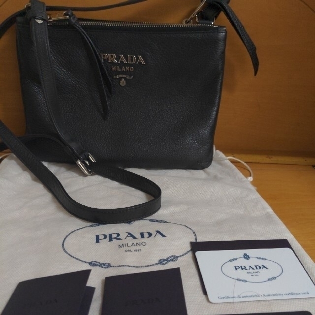 PRADA(プラダ)の今だけセール！プラダショルダーバッグ型番1BH046 レディースのバッグ(ショルダーバッグ)の商品写真