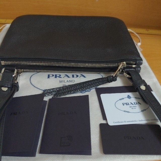 PRADA(プラダ)の今だけセール！プラダショルダーバッグ型番1BH046 レディースのバッグ(ショルダーバッグ)の商品写真