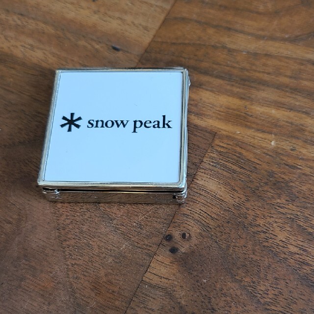 Snow Peak(スノーピーク)の激レア スノーピーク 非売品 バックハンガー 荷物フック スポーツ/アウトドアのアウトドア(その他)の商品写真