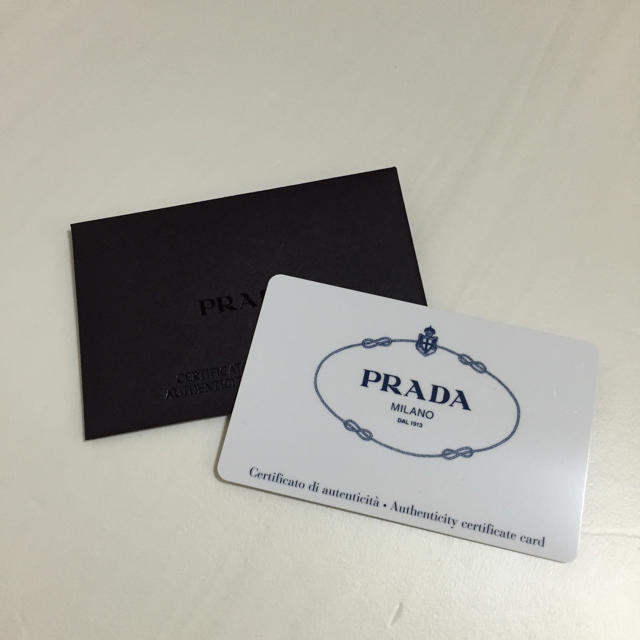 PRADA(プラダ)の正規品💕PRADAサフィアーノ定期入れ レディースのファッション小物(名刺入れ/定期入れ)の商品写真