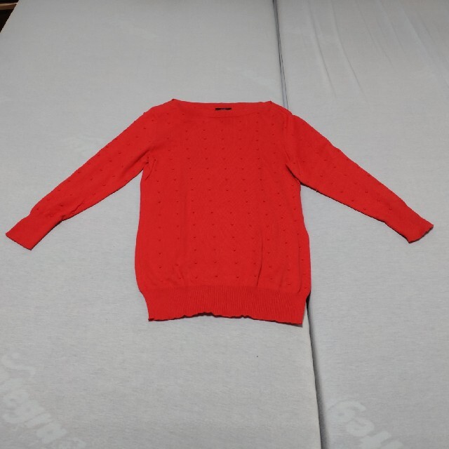 ドット柄七分袖ニット(レッド) レディースのトップス(ニット/セーター)の商品写真