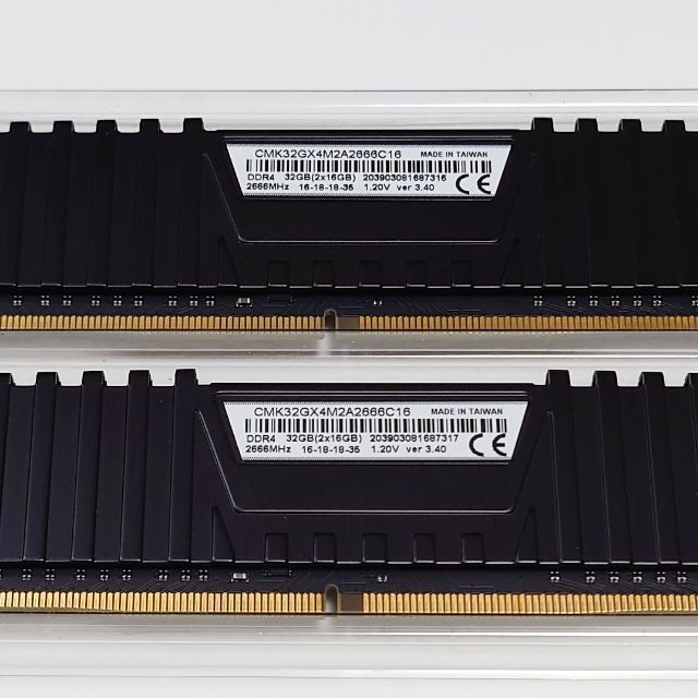 CORSAIR 32GB (16GBx2) DDR4-2666 (270 スマホ/家電/カメラのPC/タブレット(PCパーツ)の商品写真