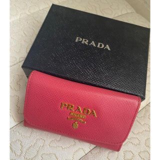 プラダ(PRADA)のPRADA キーケース ピンク 年末までお値下げ(キーケース)