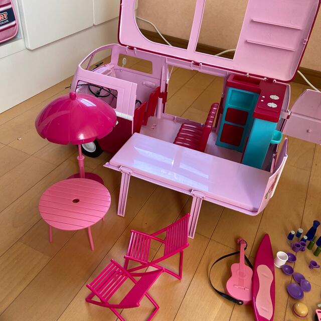 Barbie(バービー)のバービー キャンピングカー キッズ/ベビー/マタニティのおもちゃ(ぬいぐるみ/人形)の商品写真