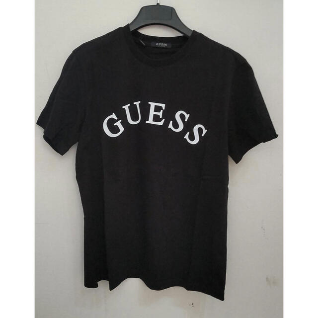 GUESS(ゲス)の20％オフ‼️先着1名‼️ＧＵＥＳＳ正規⭐️公式サイト完売中・ユニセックスok レディースのトップス(Tシャツ(半袖/袖なし))の商品写真