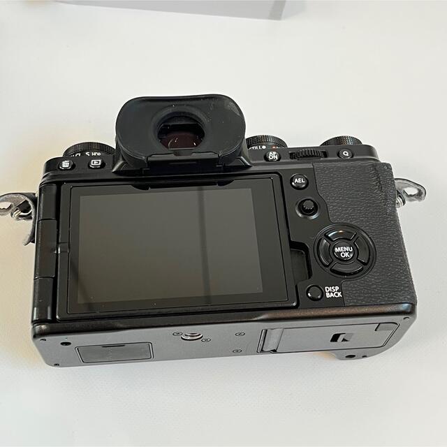 富士フイルム(フジフイルム)のFUJIFILM X-T4 ボディ　美品　付属品多数 スマホ/家電/カメラのカメラ(ミラーレス一眼)の商品写真