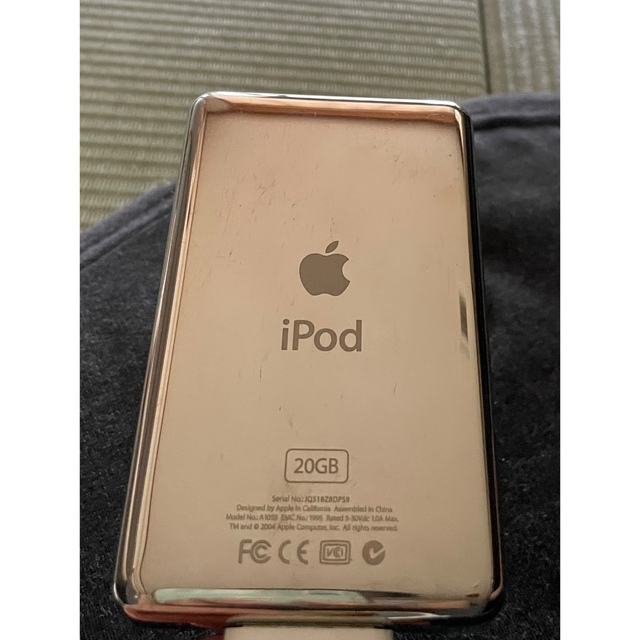 iPod(アイポッド)のAPPLE iPod M9282J/A スマホ/家電/カメラのオーディオ機器(ポータブルプレーヤー)の商品写真