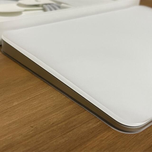 Apple(アップル)の本日配送 最新モデル 新品 Apple Magic Trackpad 3 スマホ/家電/カメラのPC/タブレット(PC周辺機器)の商品写真