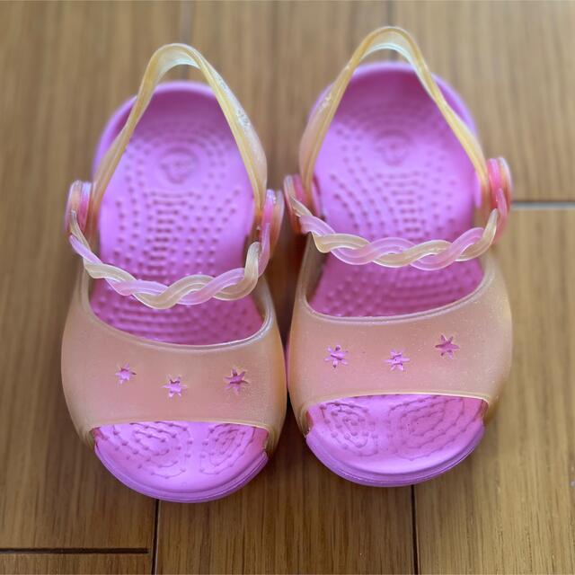 crocs(クロックス)のクロックス☆エメリナ☆クリアサンダル☆１２センチ キッズ/ベビー/マタニティのベビー靴/シューズ(~14cm)(サンダル)の商品写真