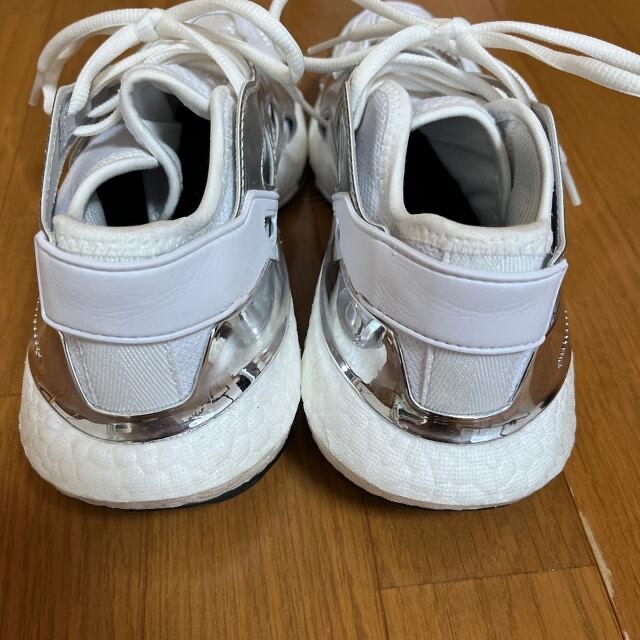 adidas by Stella McCartney(アディダスバイステラマッカートニー)のadidas by Stella McCartney スニーカー レディースの靴/シューズ(スニーカー)の商品写真