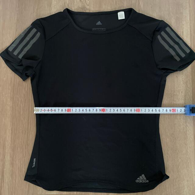 adidas(アディダス)のアディダス  Tシャツ　S スポーツ/アウトドアのランニング(ウェア)の商品写真