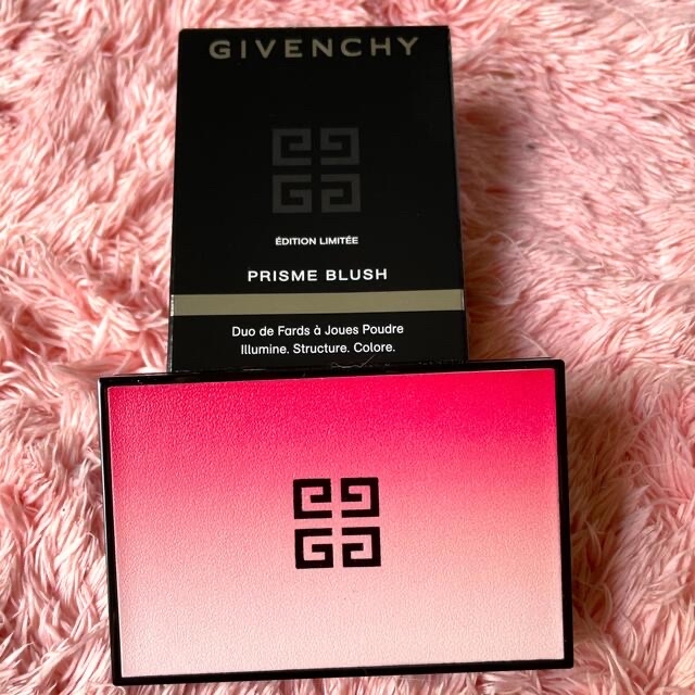 GIVENCHY(ジバンシィ)の未使用＊チーク　プリズム・ブラッシュ　香水サンプル付 コスメ/美容のベースメイク/化粧品(チーク)の商品写真