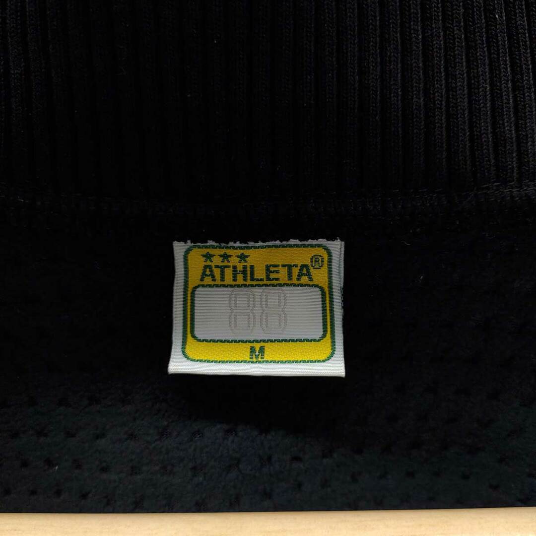 ATHLETA(アスレタ)のアスレタ ジップアップ ブルゾン ジャンバー   M ブラック メンズ ATHLETA サッカー フットサル ウェア アウター ウォームアップ スポーツ/アウトドアのサッカー/フットサル(ウェア)の商品写真