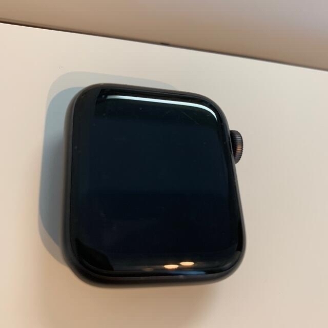 Apple Watch SE 40mm スペースグレー本体 + NIKE バンド