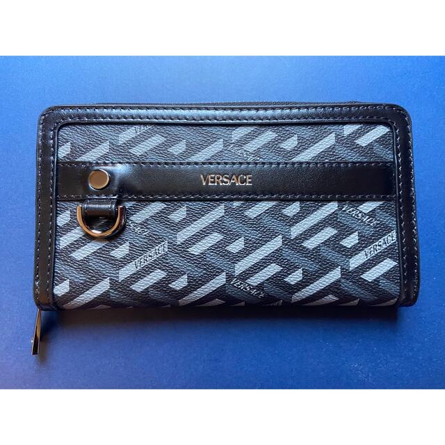 大人気定番商品 VERSACE - 【新品未使用】Versace ラウンドジップ長