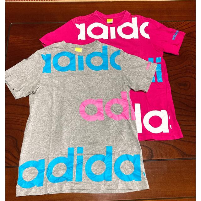 adidas(アディダス)のadidas ロゴがかわいTシャツ2枚組　※バラ売り可能♪ レディースのトップス(Tシャツ(半袖/袖なし))の商品写真