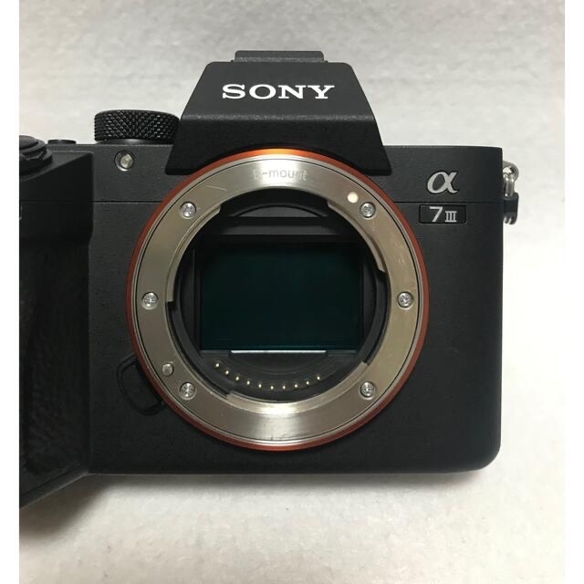 SONY(ソニー)の美品 SONY α7III α7 Ⅲ レンズ キット ILCE−7M3 即使用可 スマホ/家電/カメラのカメラ(ミラーレス一眼)の商品写真