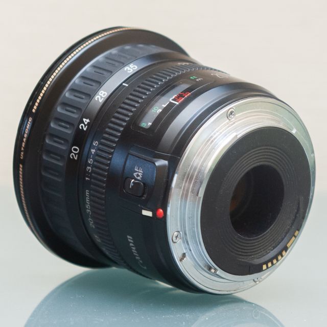 Canon EF 20-35mm F3.5-4.5 USM 5